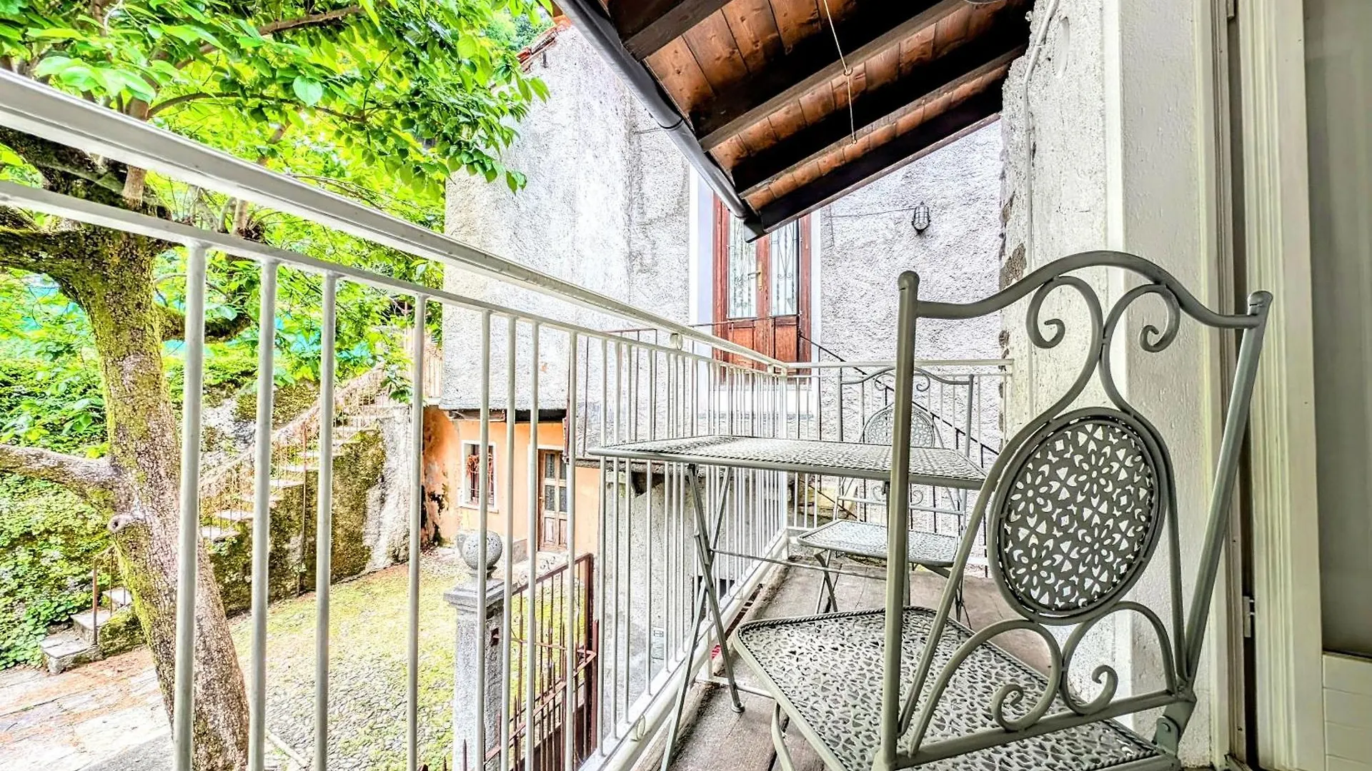 Appartamento Via Torrazza 19 Dongo Italy
